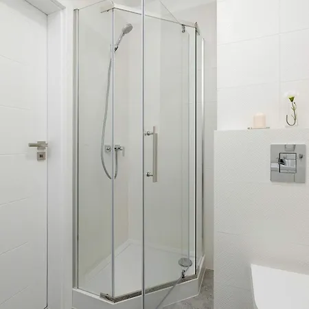 Nowoczesne Typu Z Parkingiem By Renters * 슈체친